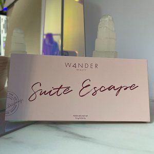 Wander Beauty - Suite Escape Eyeshadow Palette